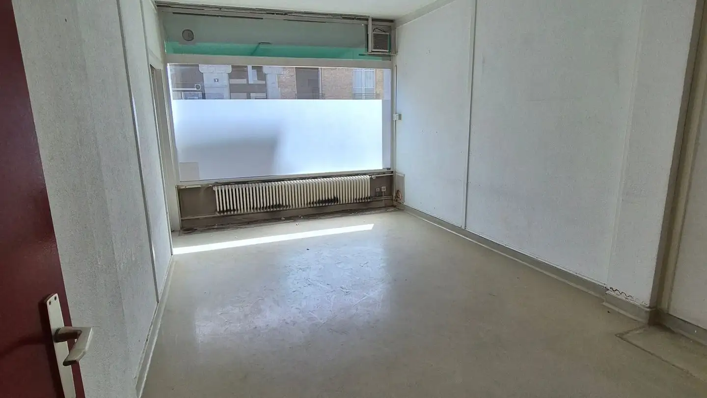 Arcade à louer - Boulevard De La Cluse 35, 1205 Genève - Photo 3