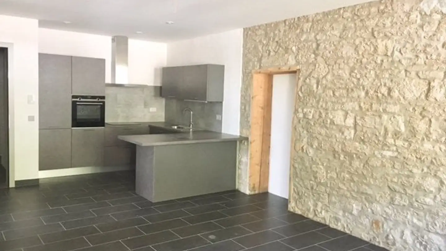 Apartment for rent - Rue du Faubourg 27, 2520 La Neuveville - Photo 4