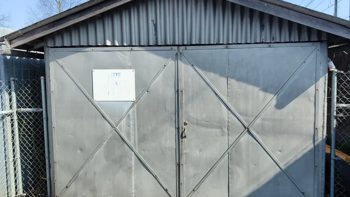 Single garage for rent - Eichliackerstrasse, 8406 Winterthur