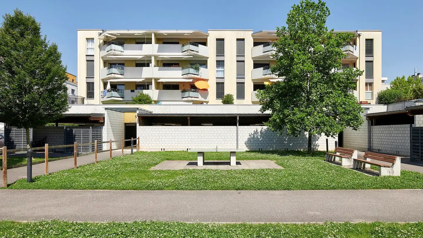 Indoor motorbike parking space for rent - Avenue Général-Guisan 55, 1400 Yverdon-les-Bains