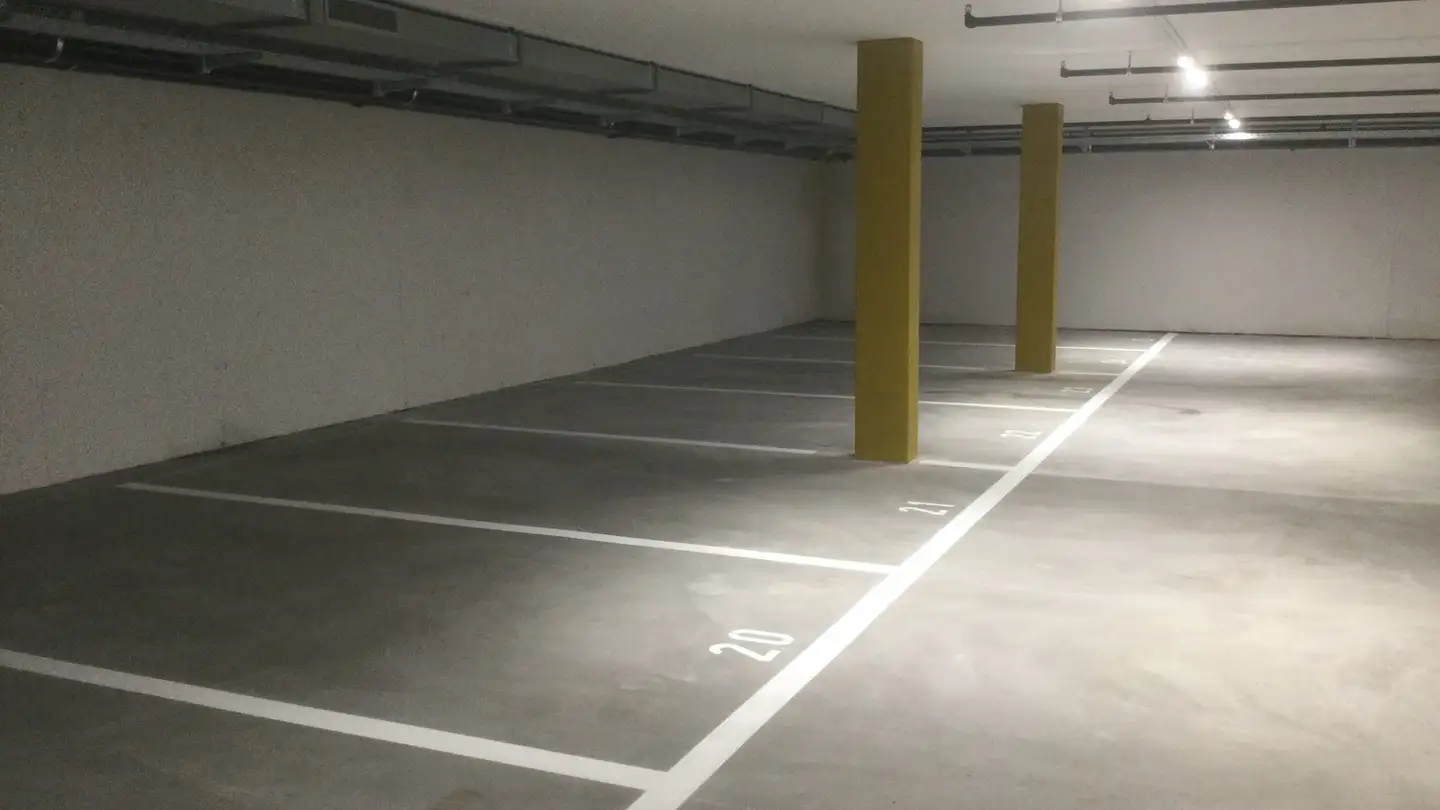 Single garage for rent - Flurstrasse, 6332 Hagendorn