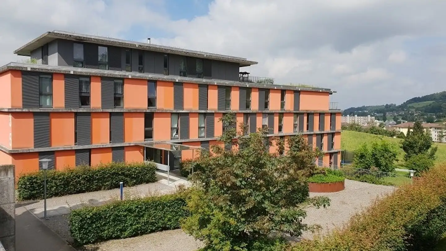 Place de parking intérieure pour moto à louer - Längimoosstrasse 3, 3075 Rüfenacht BE