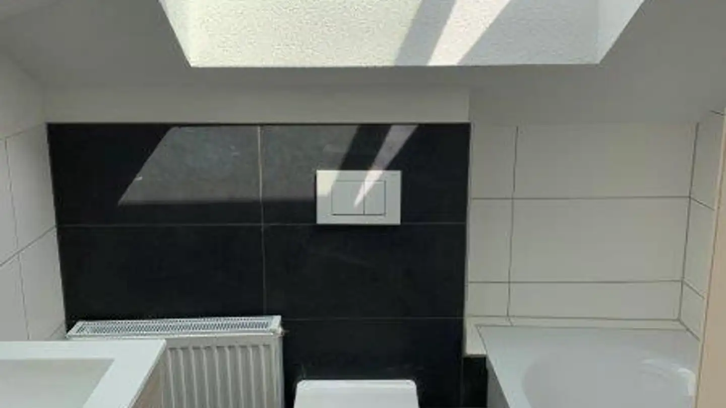 Attic flat for rent - Axenstrasse 50, 6454 Flüelen - Photo 3