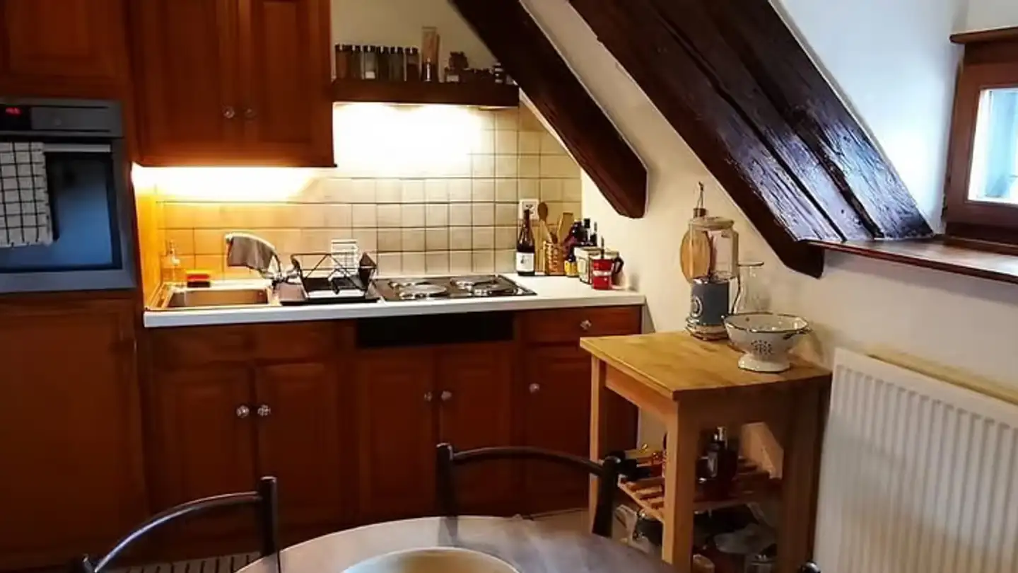 Attic flat for rent - Rue de l'Hôpital 24, 2800 Delémont - Photo 3
