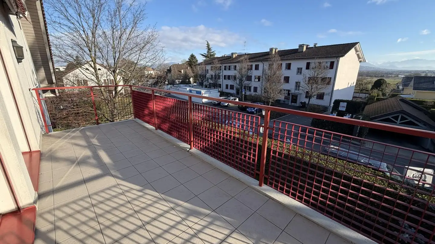 Attic flat for sale - 1252 Meinier