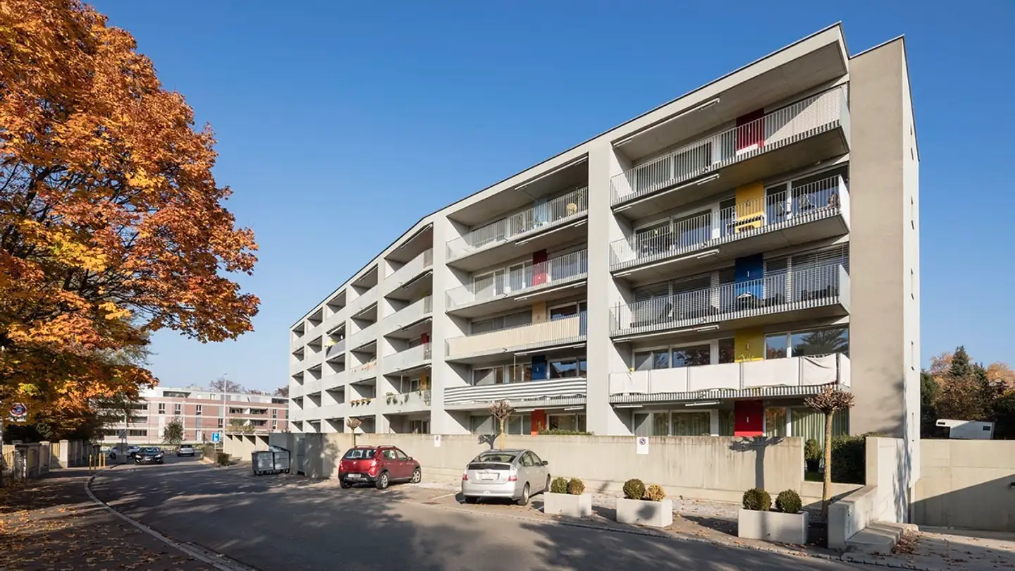 Indoor motorbike parking space for rent - Gutenbergstrasse 1, 8280 Kreuzlingen