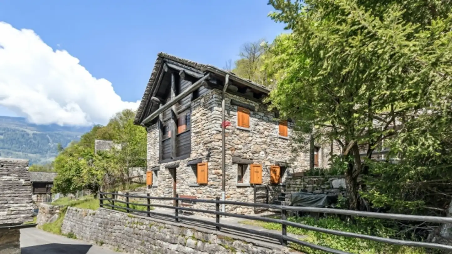 Casa in vendita - Via Pontèi, 6713 Malvaglia