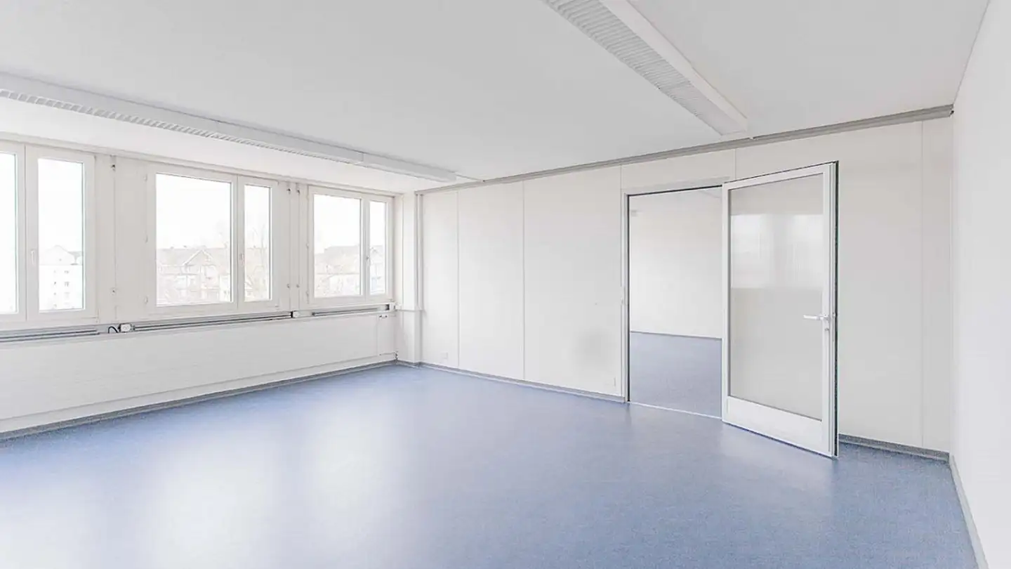 Bürofläche mieten - Bahnstrasse 23, 8603 Schwerzenbach - Foto 3