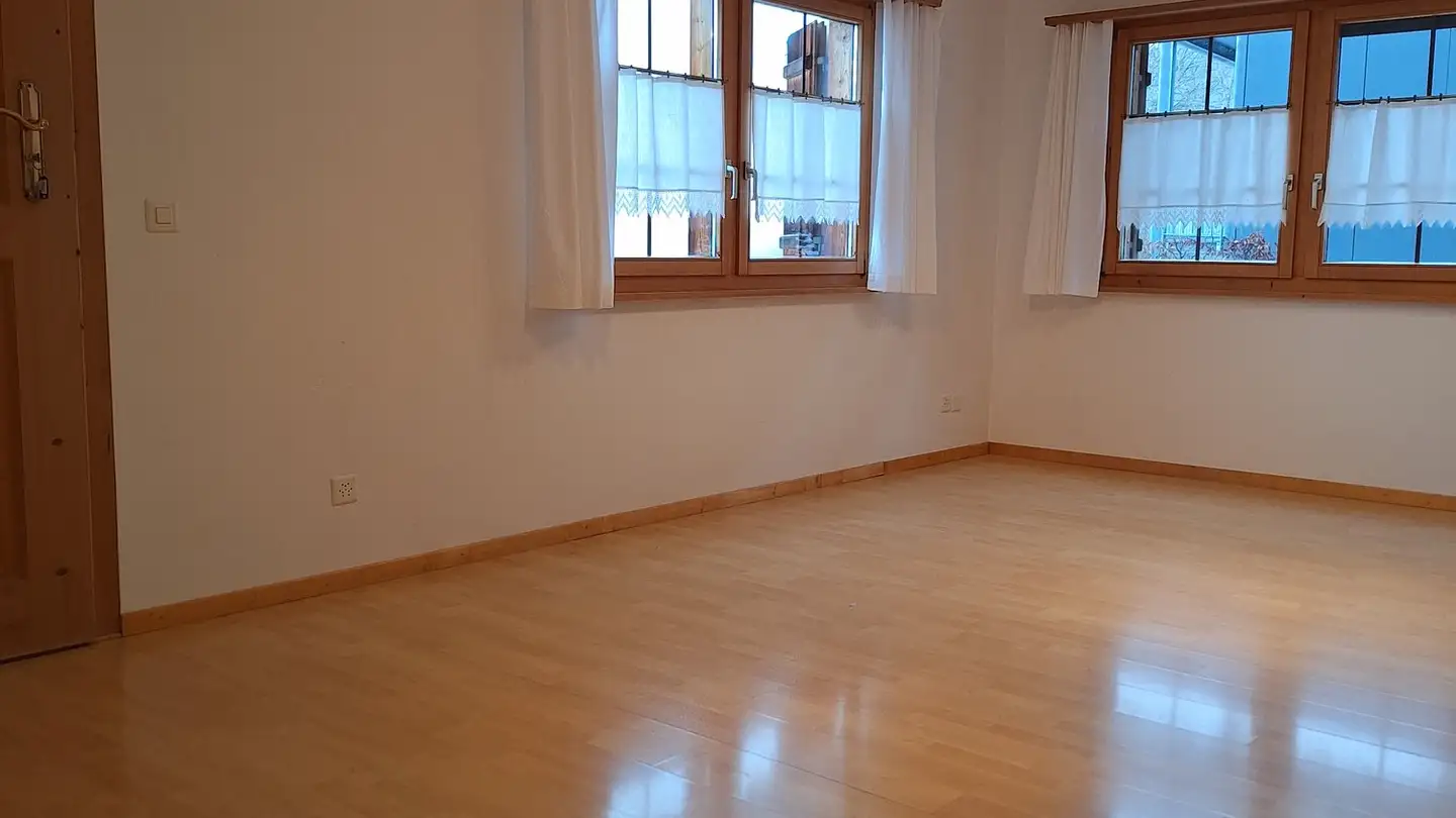 Apartment for rent - Via Casti 41, 7151 Schluein - Photo 2