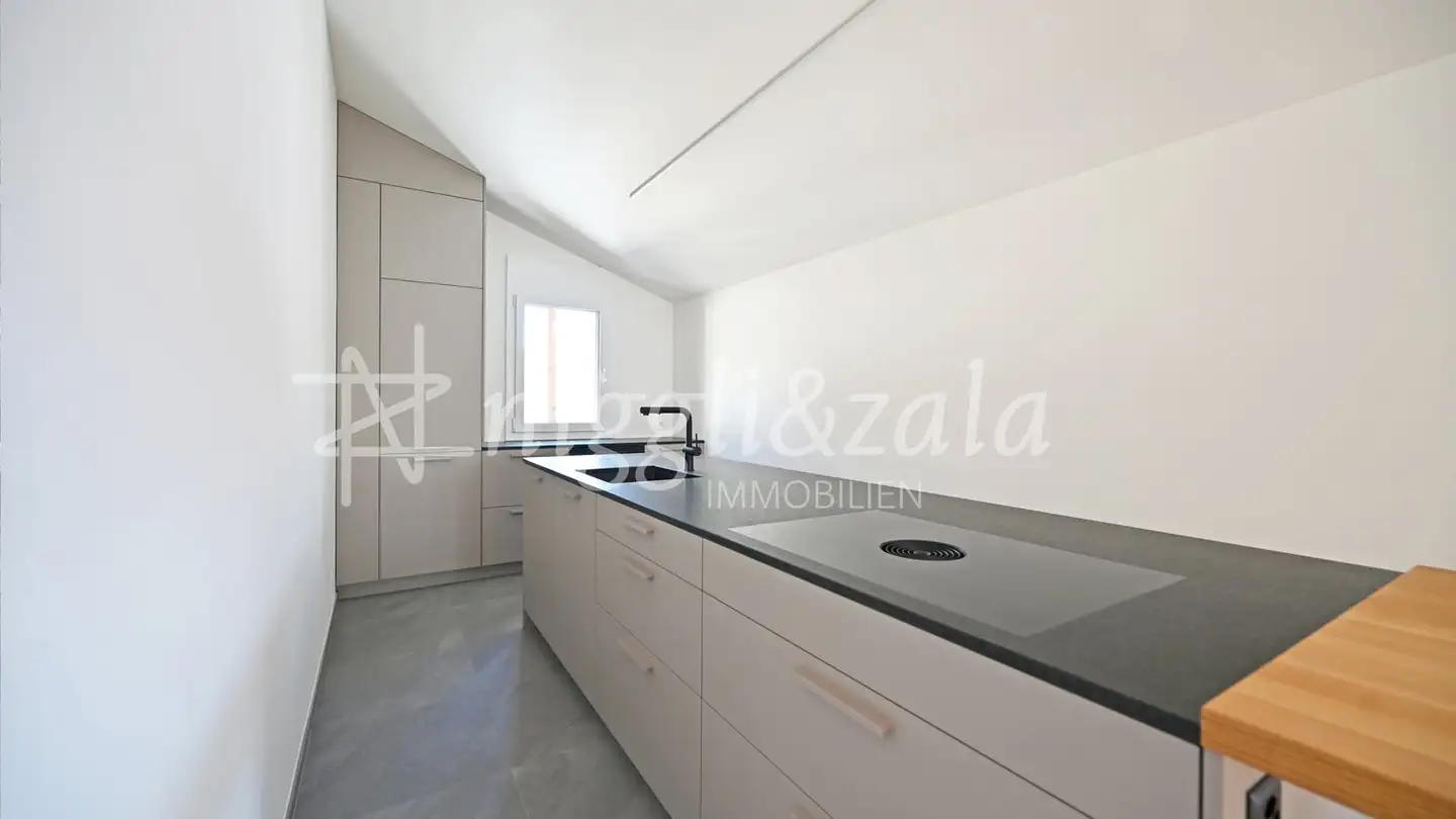 Dachgeschosswohnung mieten - Ils Muots 354a, 7527 Brail - Foto 2