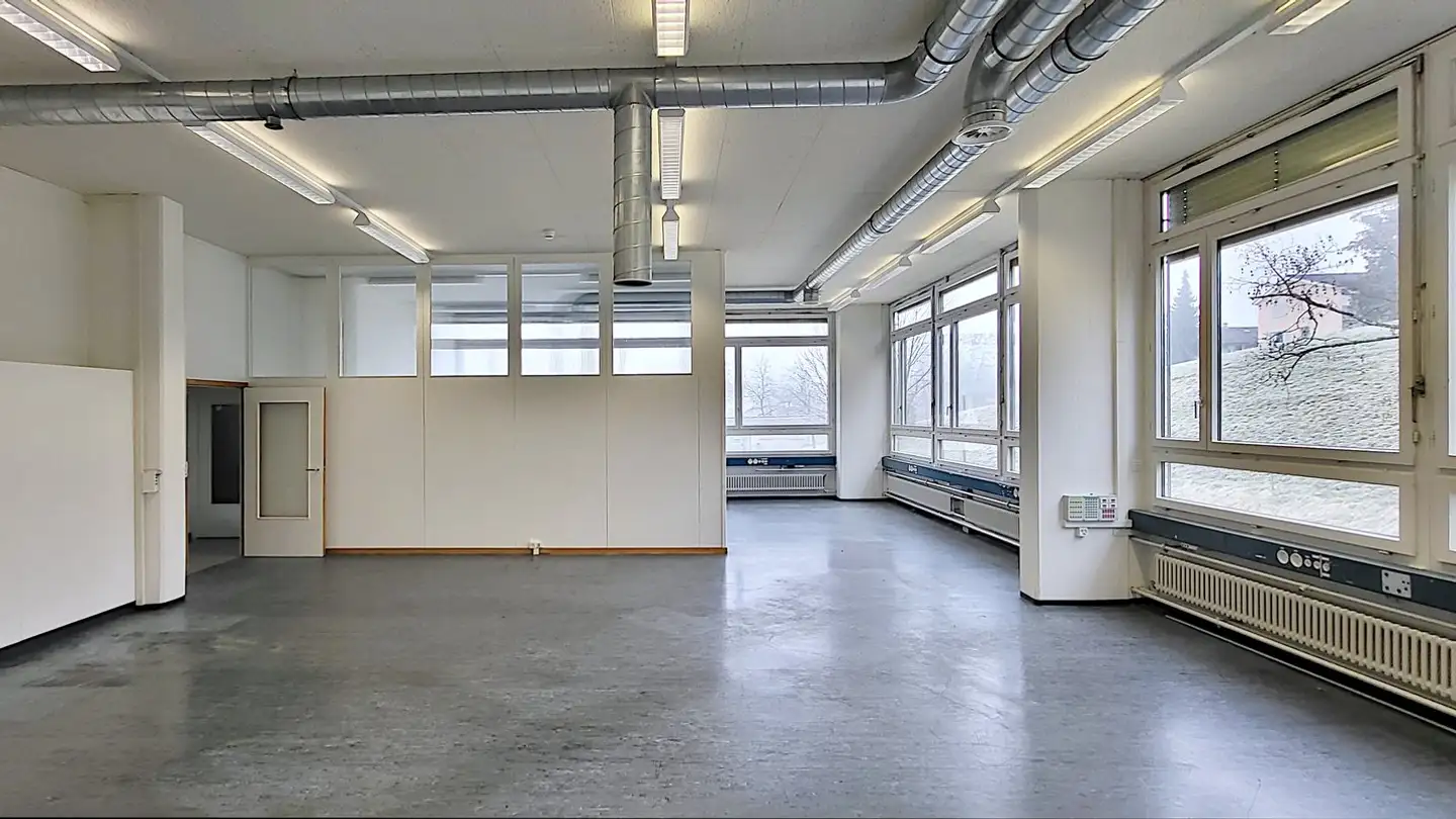 Commerciale in affitto - Eichtalstrasse 57, 8634 Hombrechtikon - Photo 3