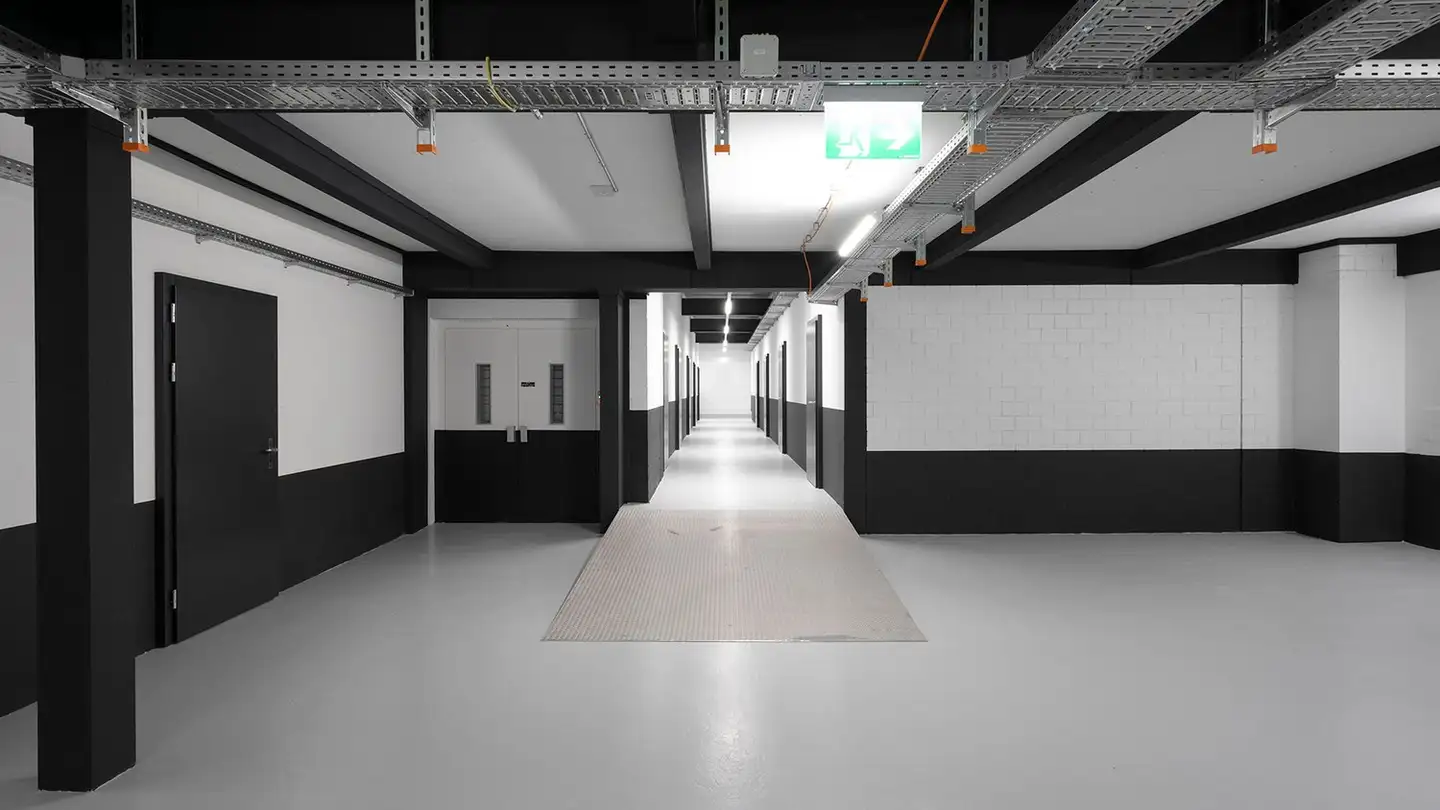 Commercial for rent - Bruggacherstrasse 16, 8117 Fällanden - Photo 4