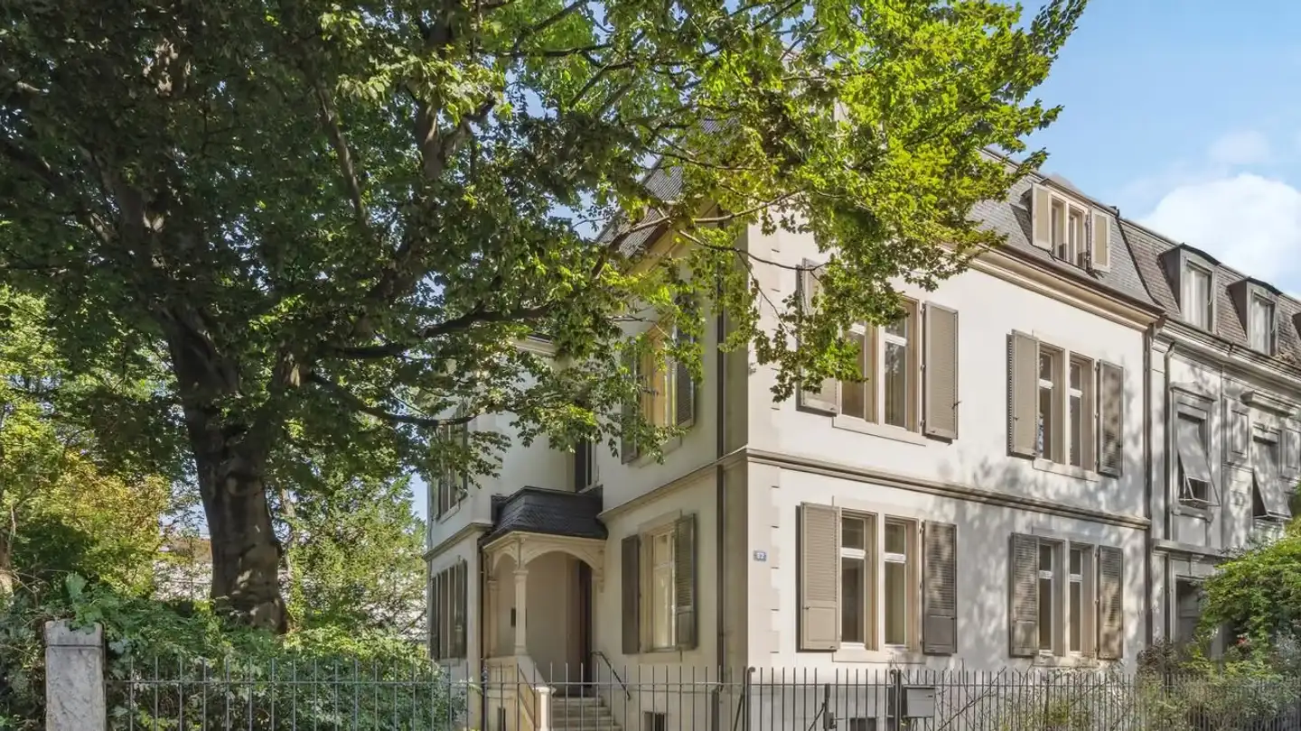 Villa à louer - 4052 Basel
