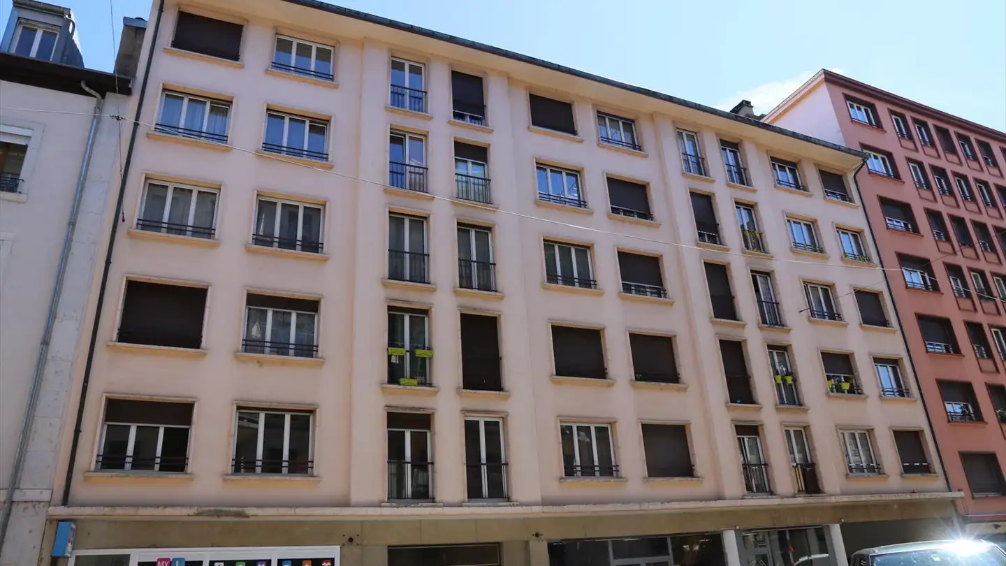 Parcheggio coperto in affitto - Rue Voltaire, 1201 Genève