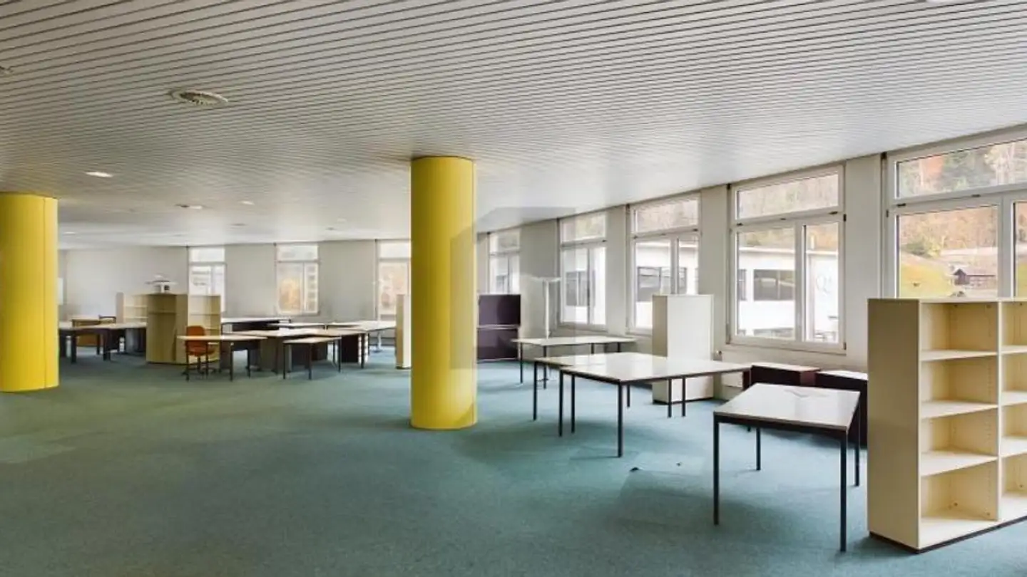 Office space for rent - 6460 Altdorf UR