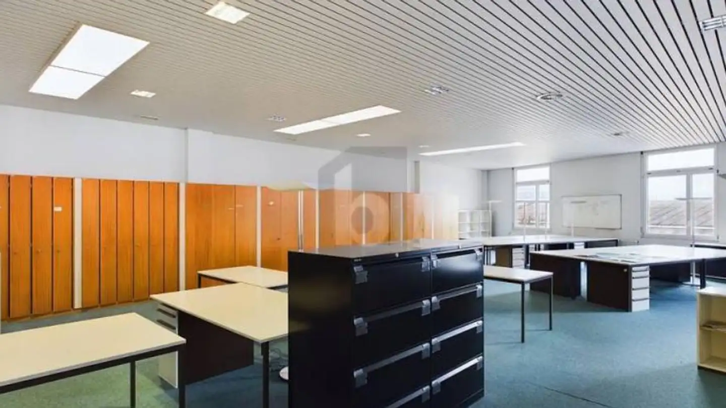 Office space for rent - 6460 Altdorf UR - Photo 2