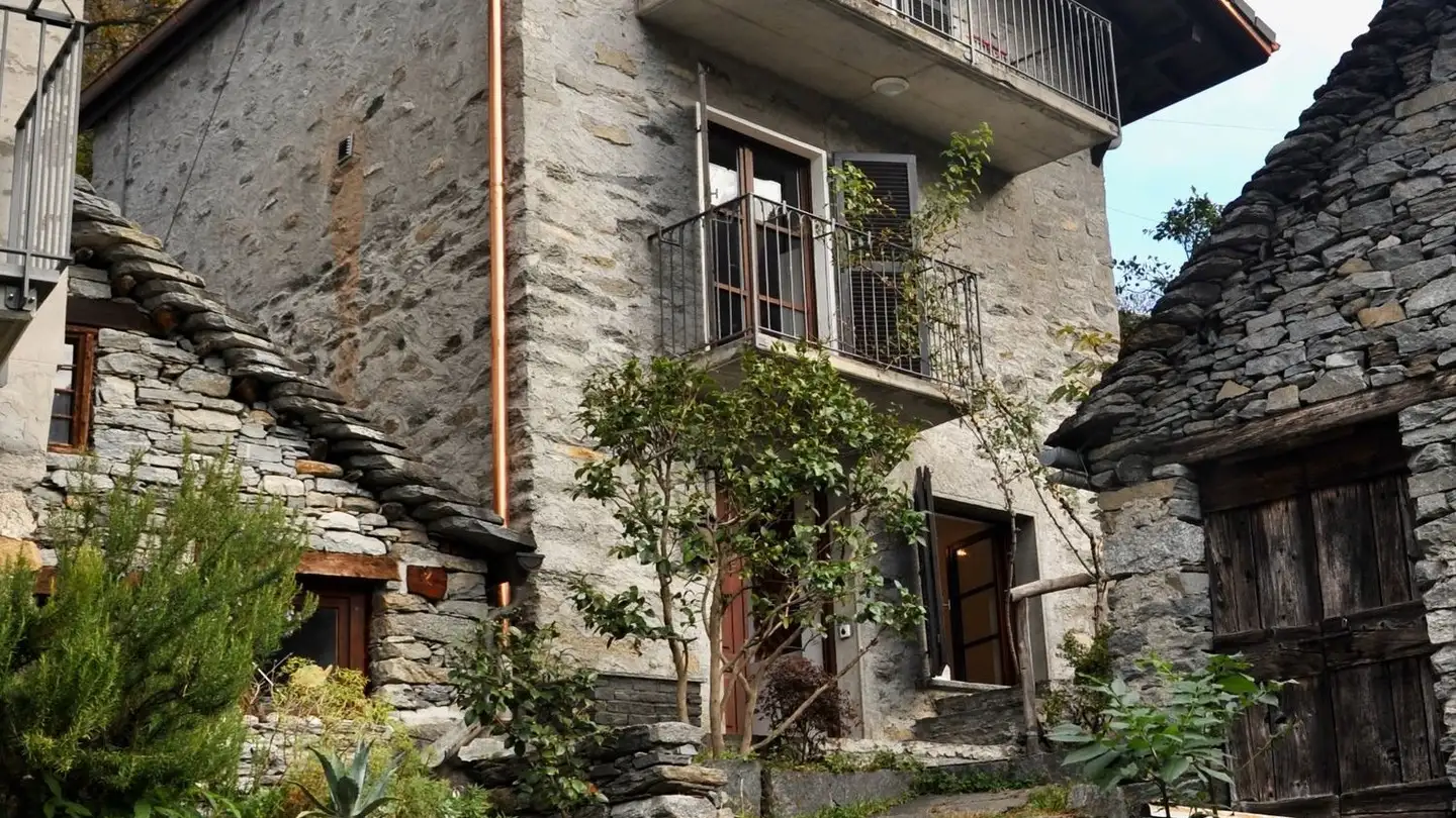 Casa in affitto - Via Al Mött 15, 6690 Cavergno