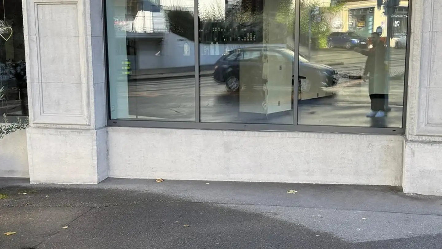 Commercial for rent - 8057 Zürich - Photo 3