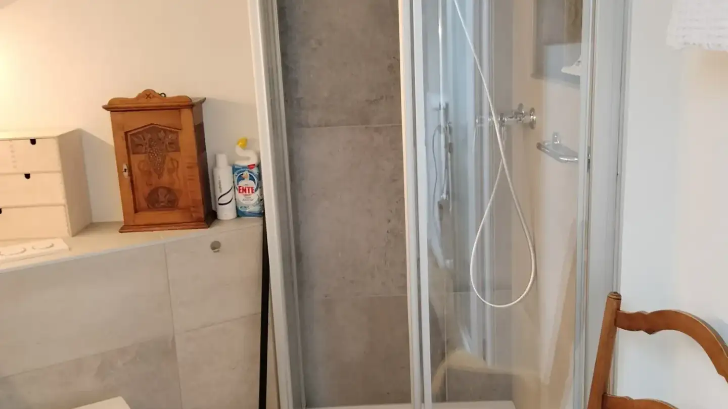 Chambre à louer - Rue Des Pralaz 1, 2034 Peseux - Photo 3