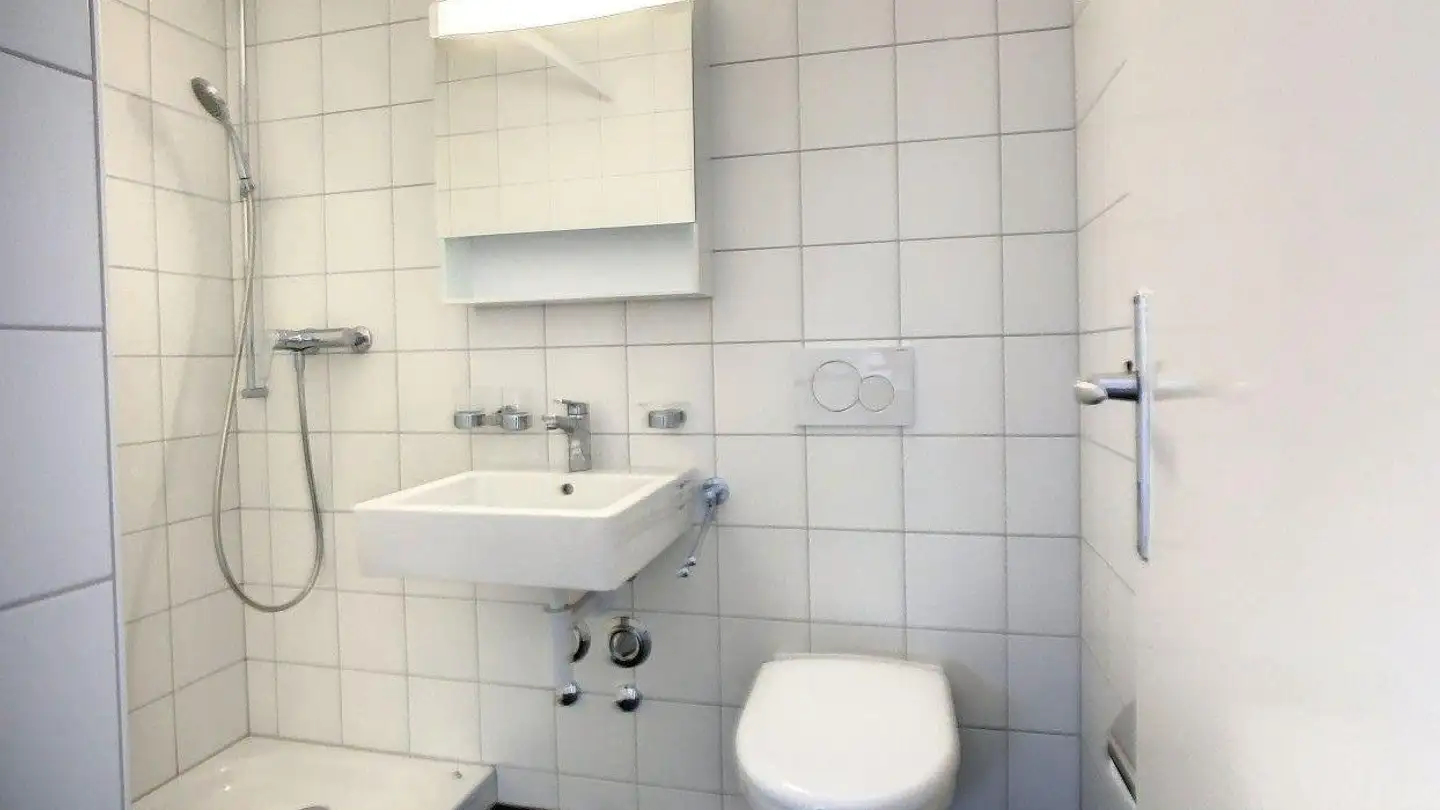 Appartamento in affitto - Chemin De Sous-Bois, 1400 Yverdon-les-Bains - Foto 4