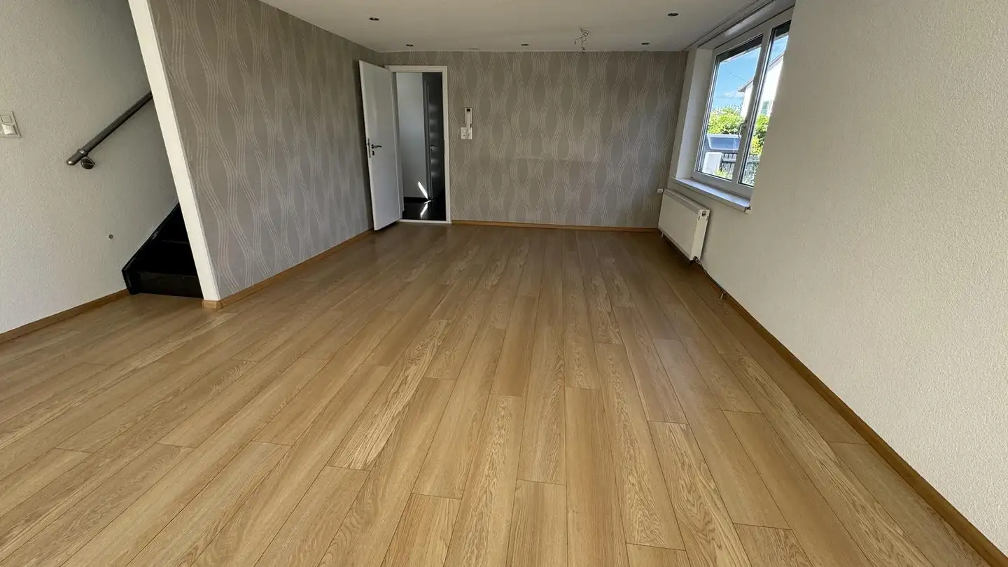 Single house for rent - Schluchtstrasse, 4142 Münchenstein