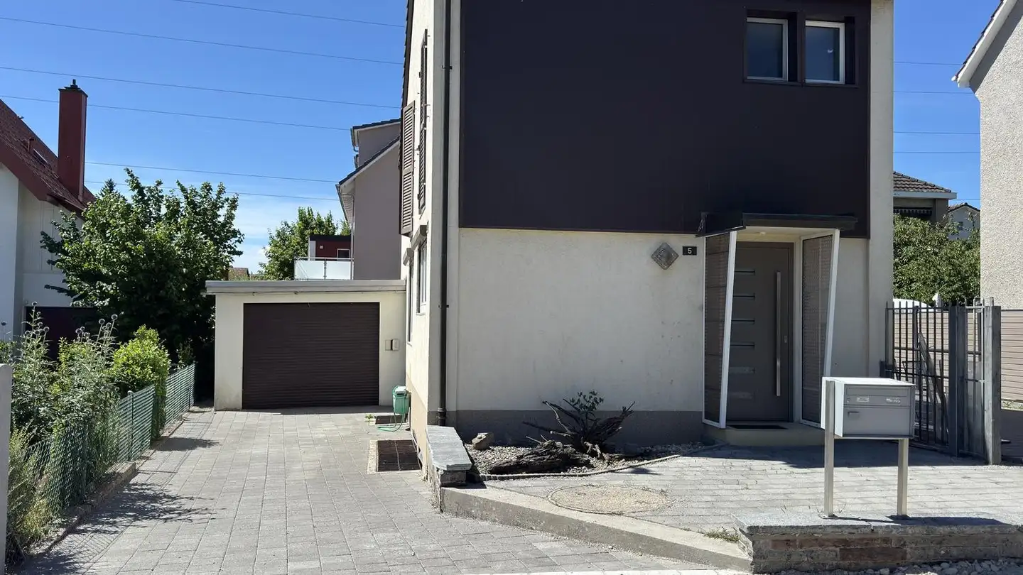 Single house for rent - Schluchtstrasse, 4142 Münchenstein - Photo 2