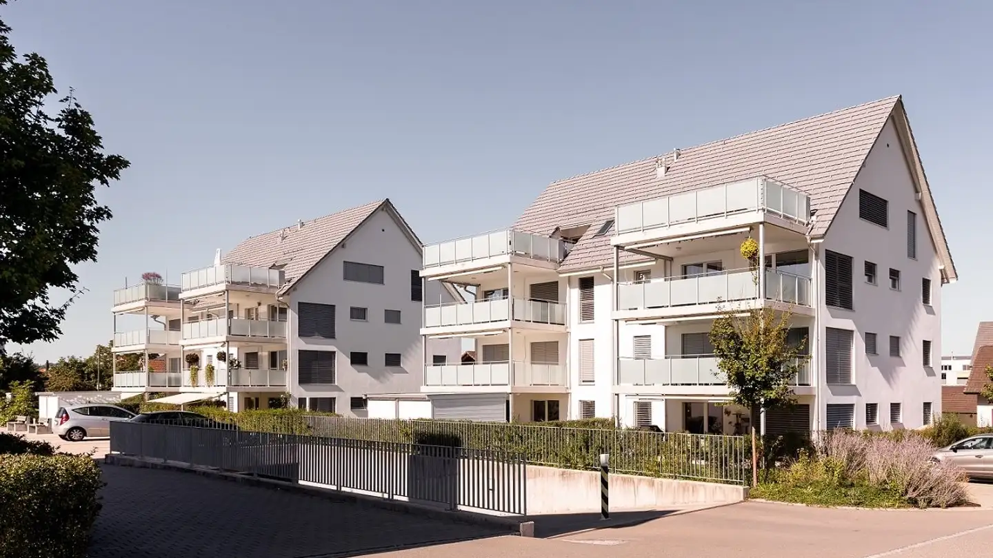 Parcheggio interno per moto in affitto - 5242 Birr