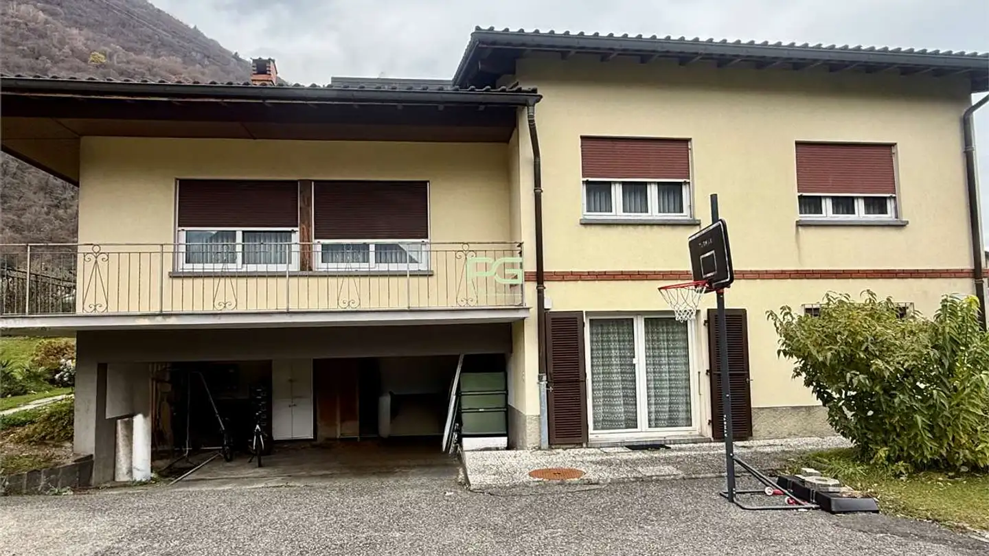 Villa in vendita - 6525 Gnosca