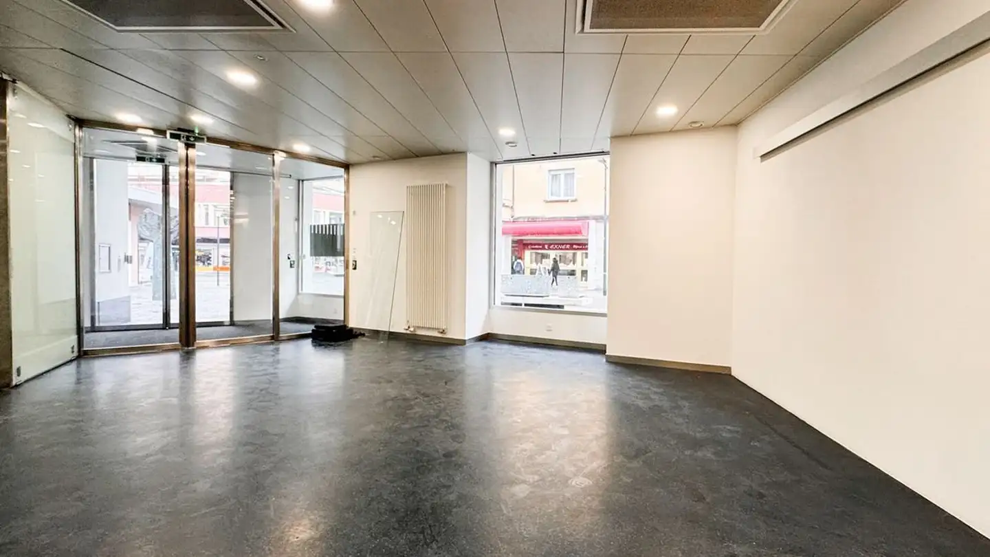 Commercial à louer - 1870 Monthey - Photo 3