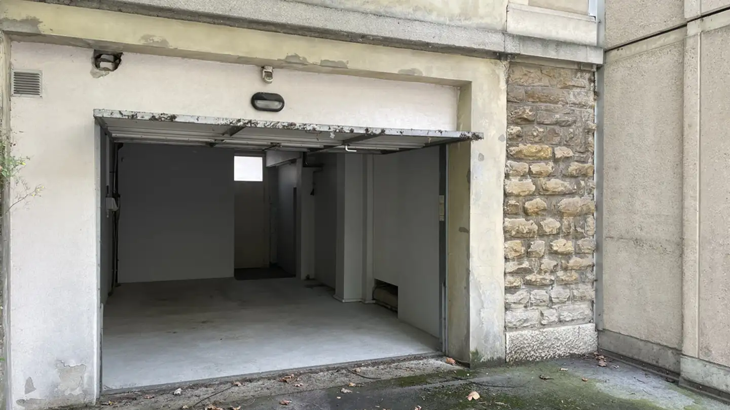 Einzelgarage mieten - Rue Numa-Droz 142, 2300 La Chaux-de-Fonds
