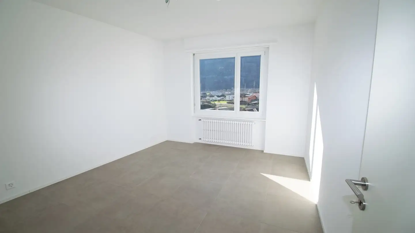 Appartement à louer - Via Generale Guisan 10, 6710 Biasca - Photo 2