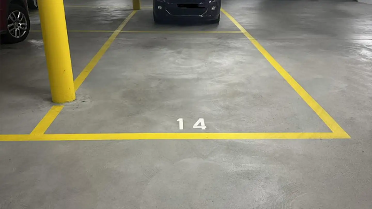 Underground parking space for rent - 6340 Baar
