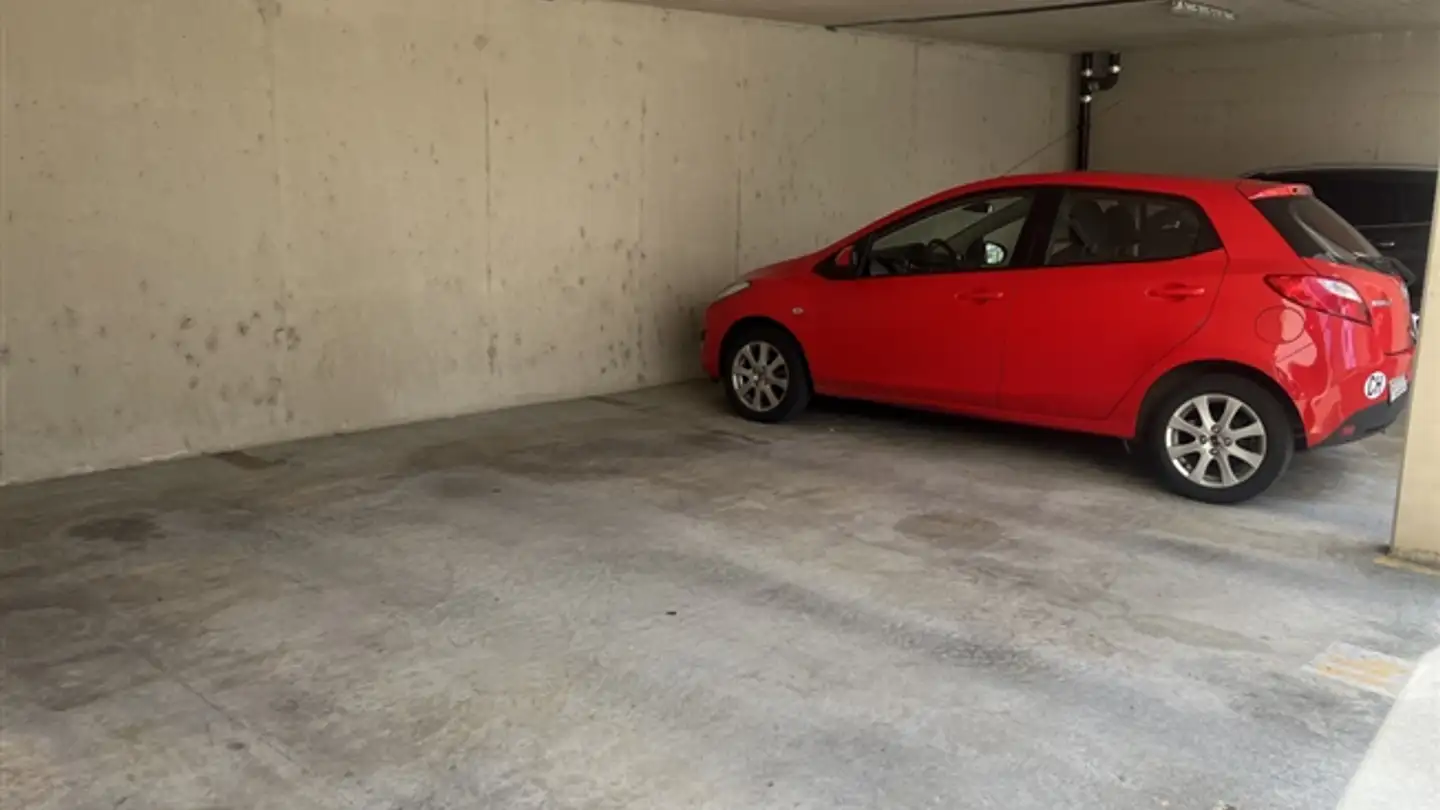 Outdoor parking space for rent - Chemin Du Grandchamp 5, 1018 Lausanne