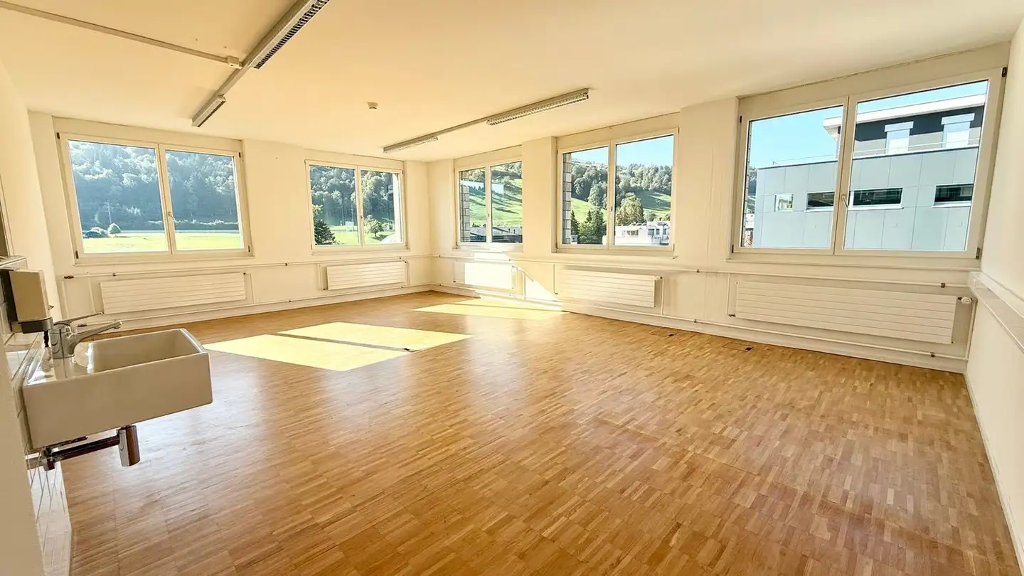 Bureau à louer - Eichenstrasse 4c, 8808 Pfäffikon SZ - Photo 3