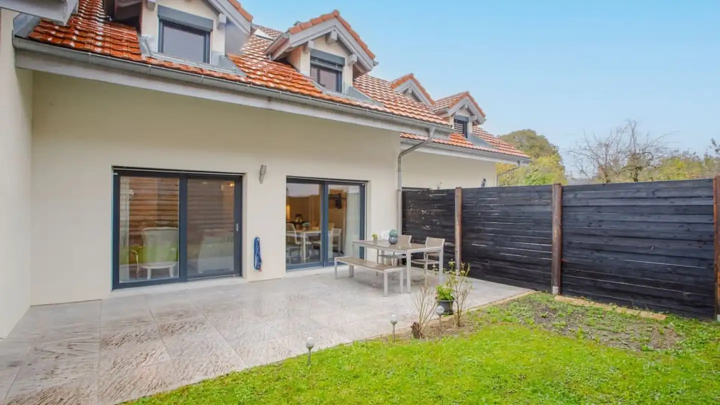 Single house for sale - 1430 Orges