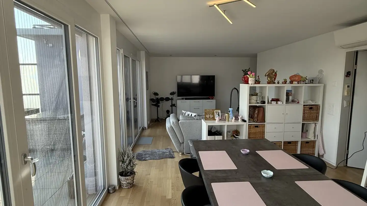 Wohnung mieten - Nüsatzstrasse 29, 8248 Uhwiesen - Foto 3