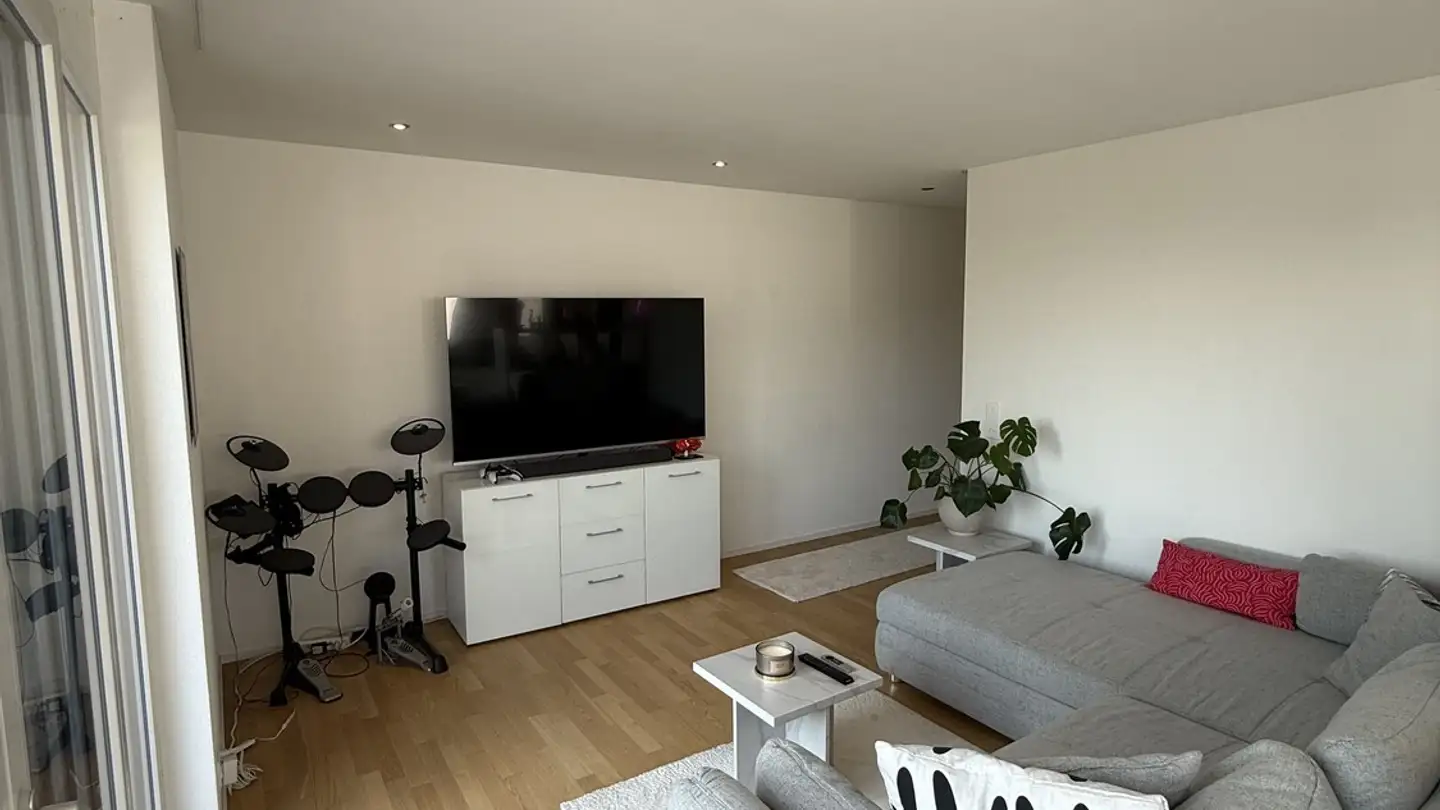 Wohnung mieten - Nüsatzstrasse 29, 8248 Uhwiesen - Foto 4