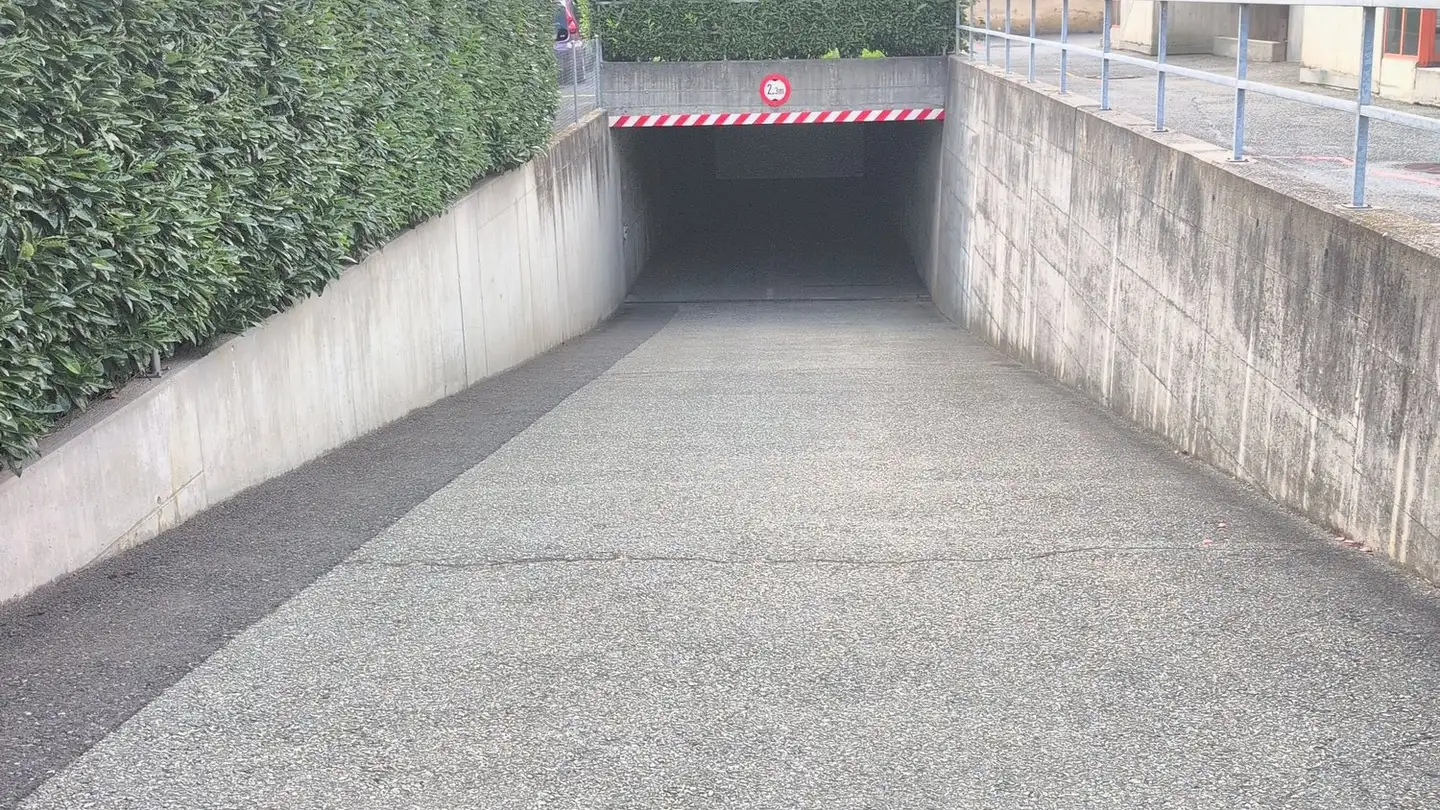Parcheggio esterno in affitto - Rue Du Simplon 60, 1920 Martigny