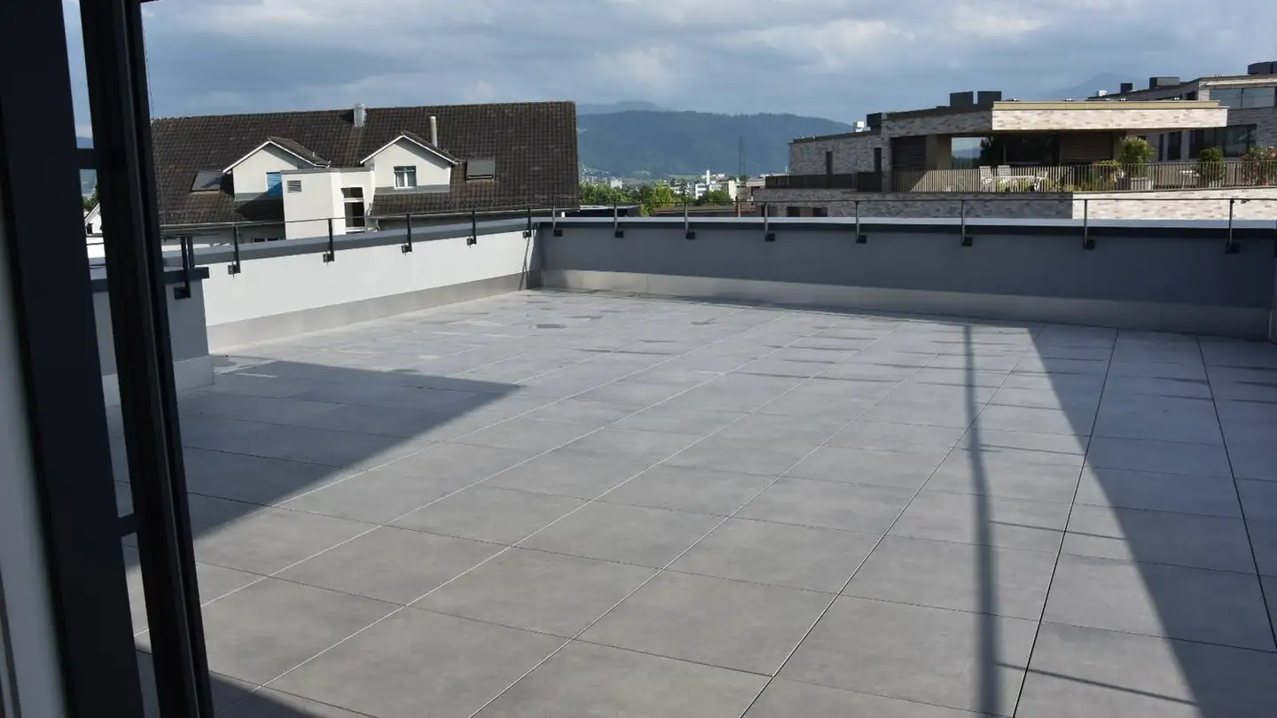 Attique à louer - Neudorfstrasse 13, 6312 Steinhausen - Photo 2
