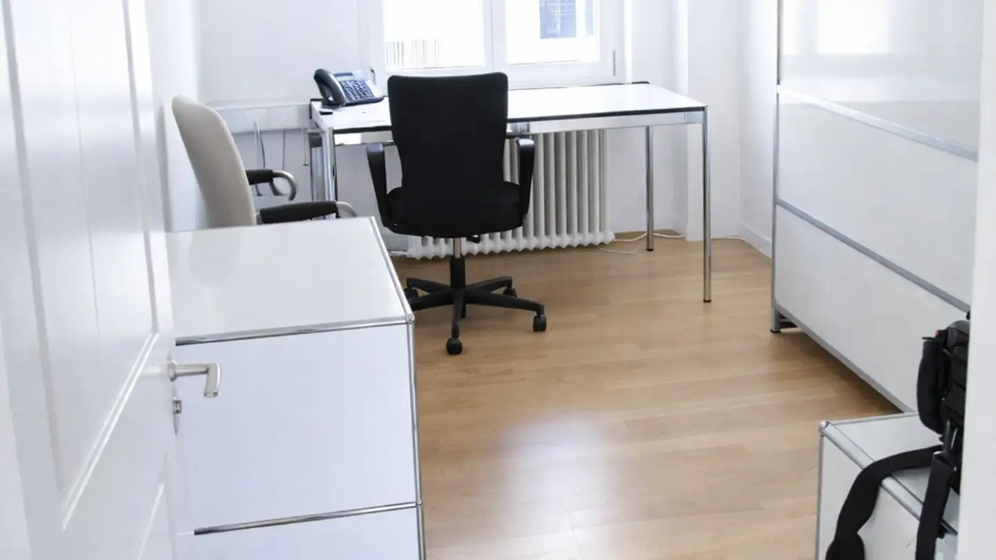 Commercial à louer - 8032 Zürich - Photo 2