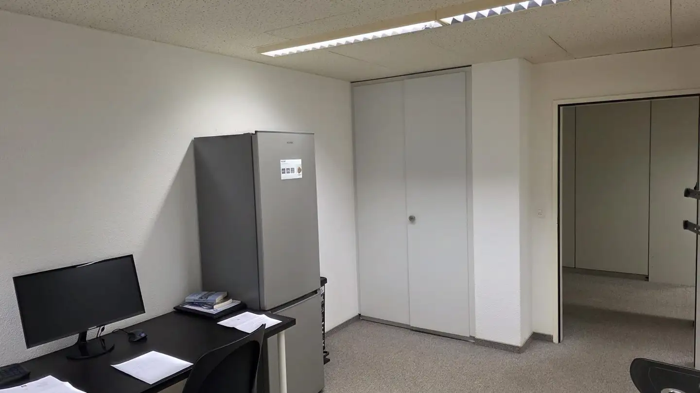 Bürofläche mieten - Im Spitzler 7, 8902 Urdorf