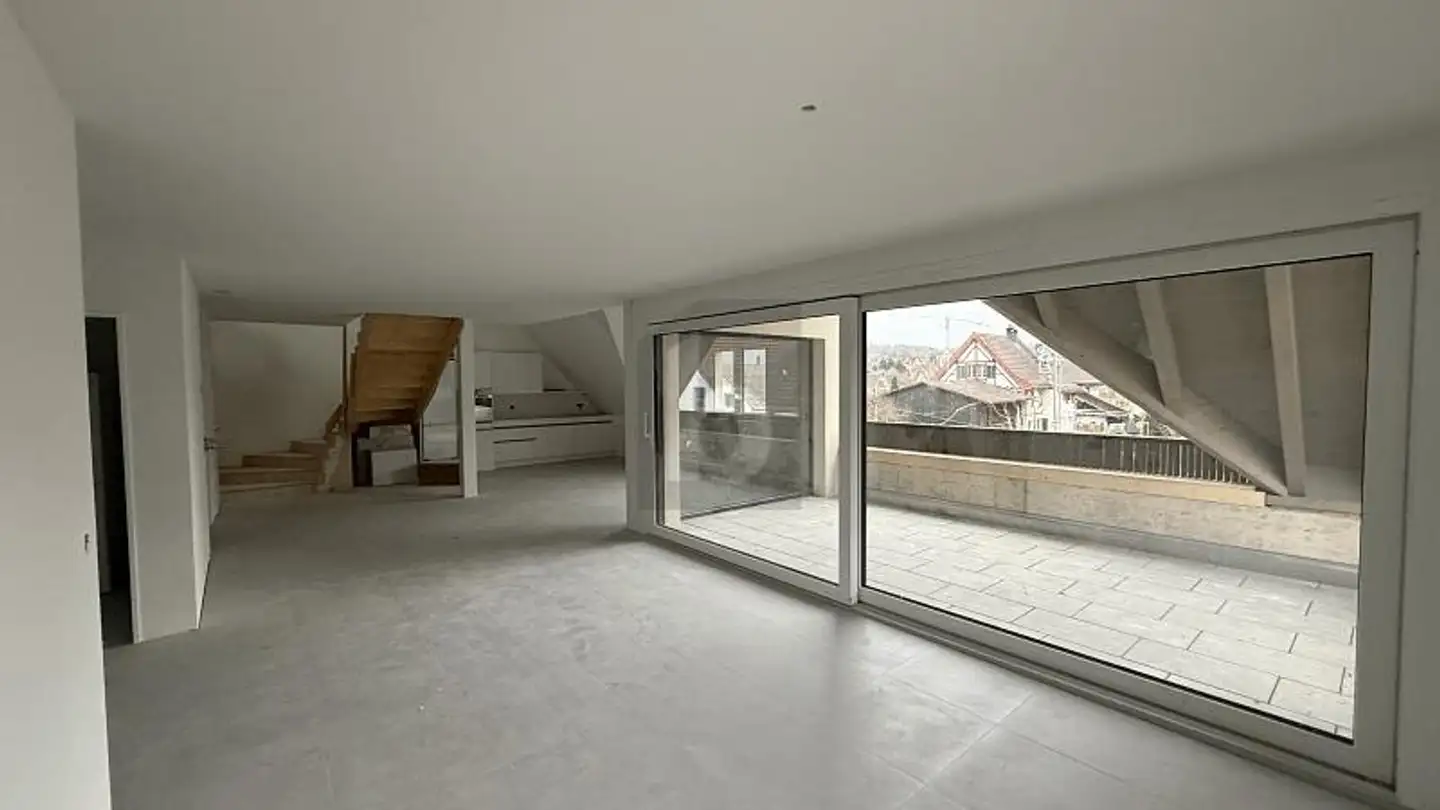 Dachgeschosswohnung mieten - 8196 Wil ZH