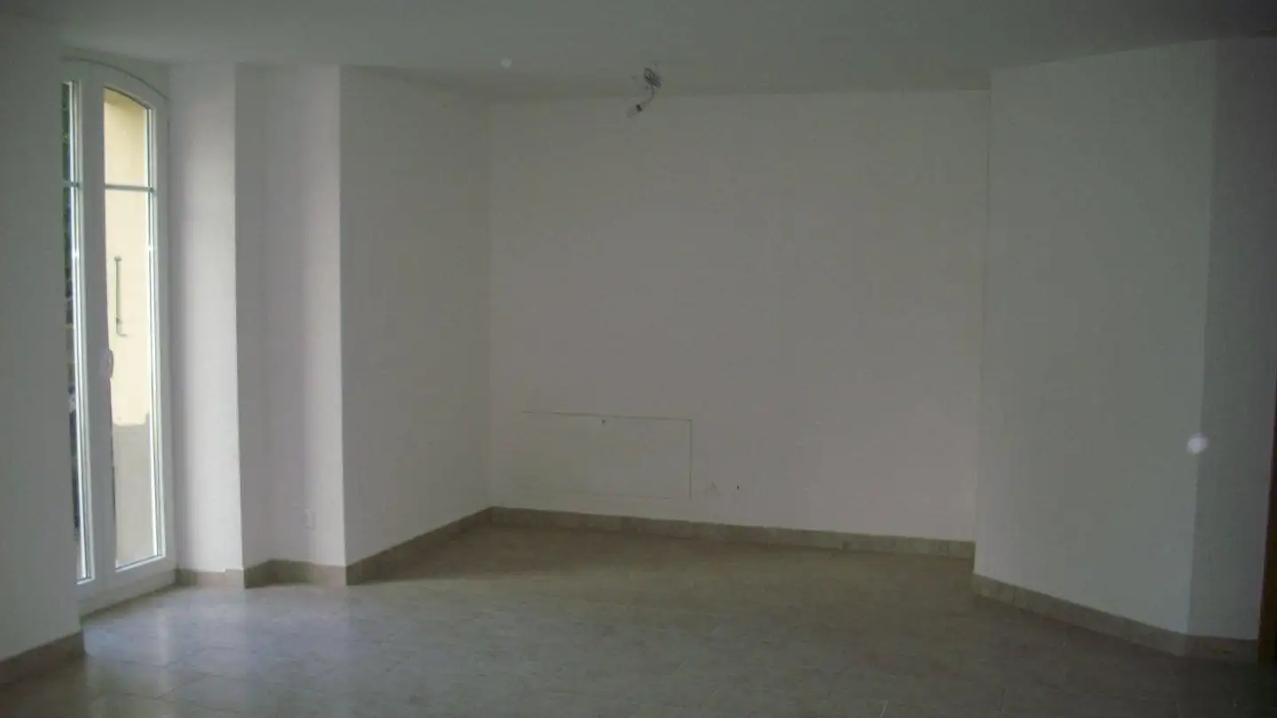 Apartment for rent - Route De Bourgogne 15, 2019 Rochefort - Photo 2