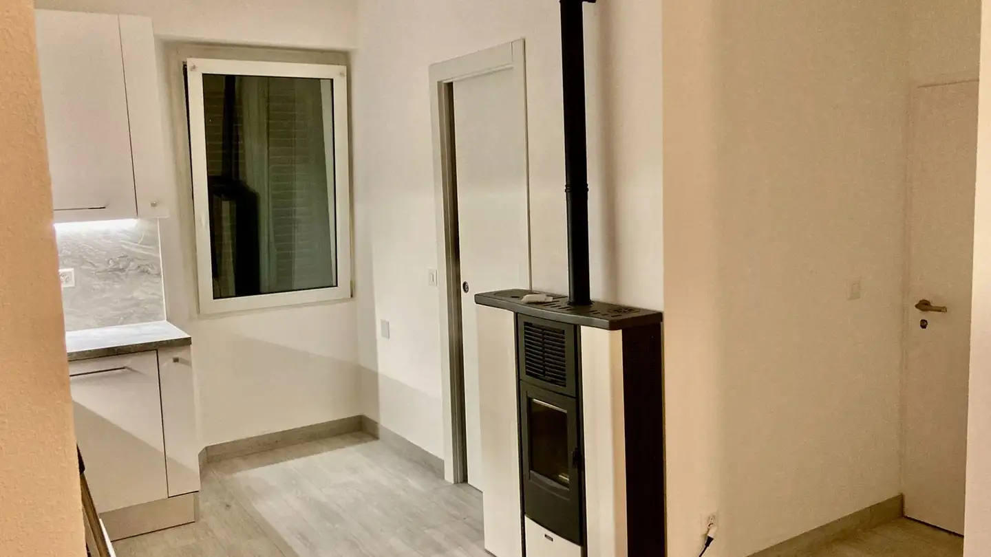 Appartement à louer - Via Cantonale, 6527 Lodrino