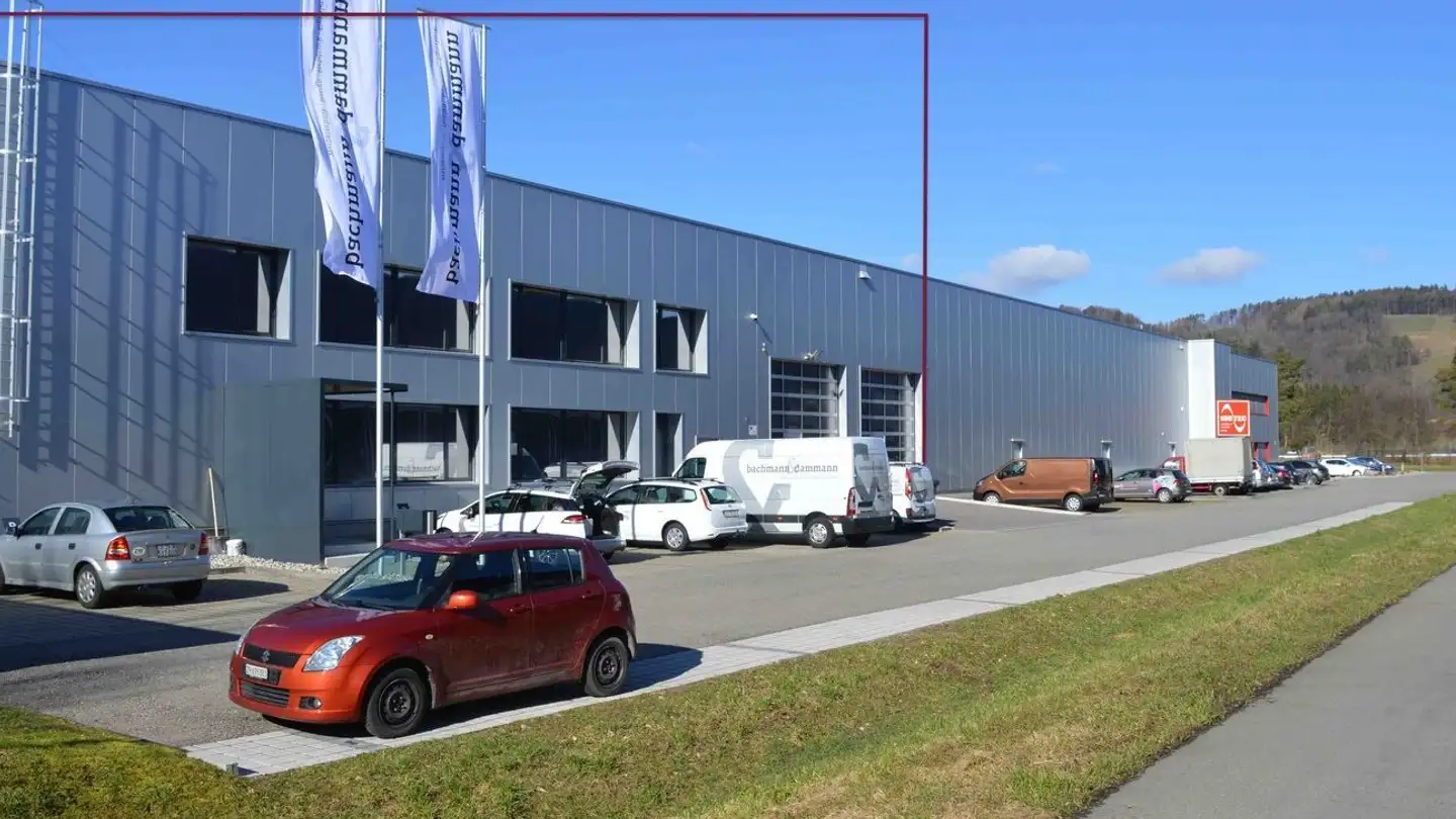 Immeuble industriel à louer - Im Wani 1, 8422 Pfungen