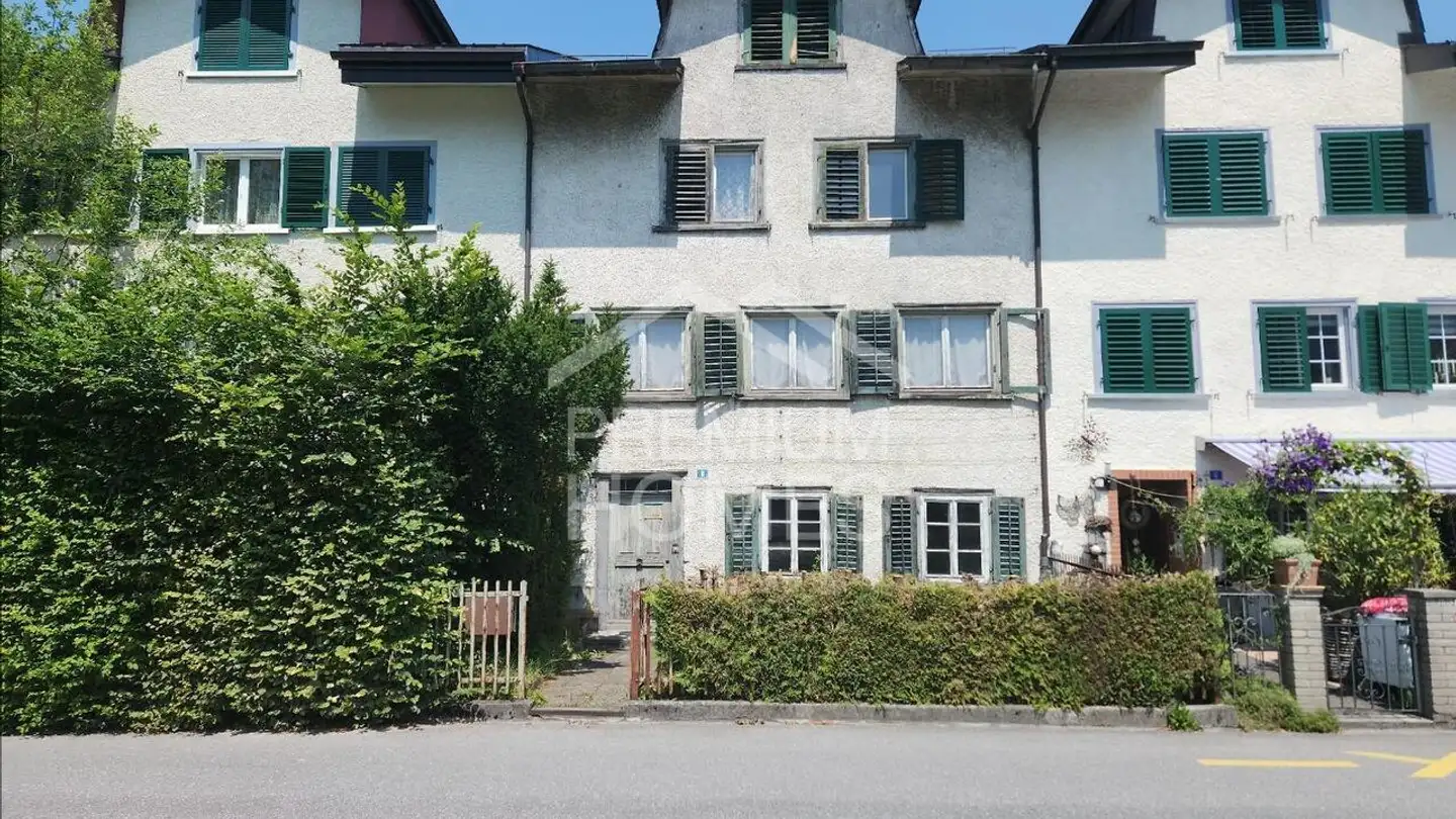 Maison en terrasse à vendre - 8753 Mollis
