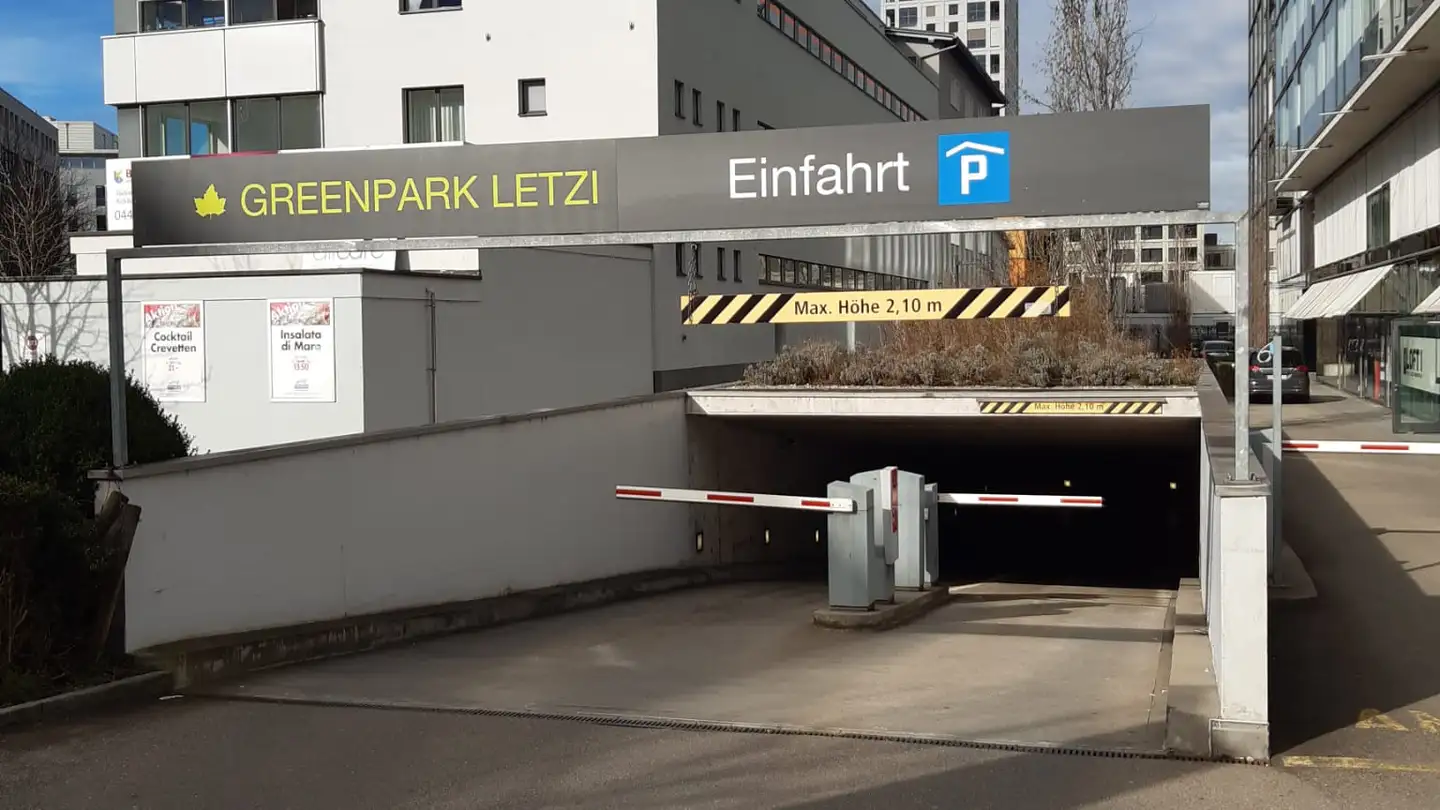 Überdachter Motorradparkplatz mieten - 8048 Zürich - Foto 2