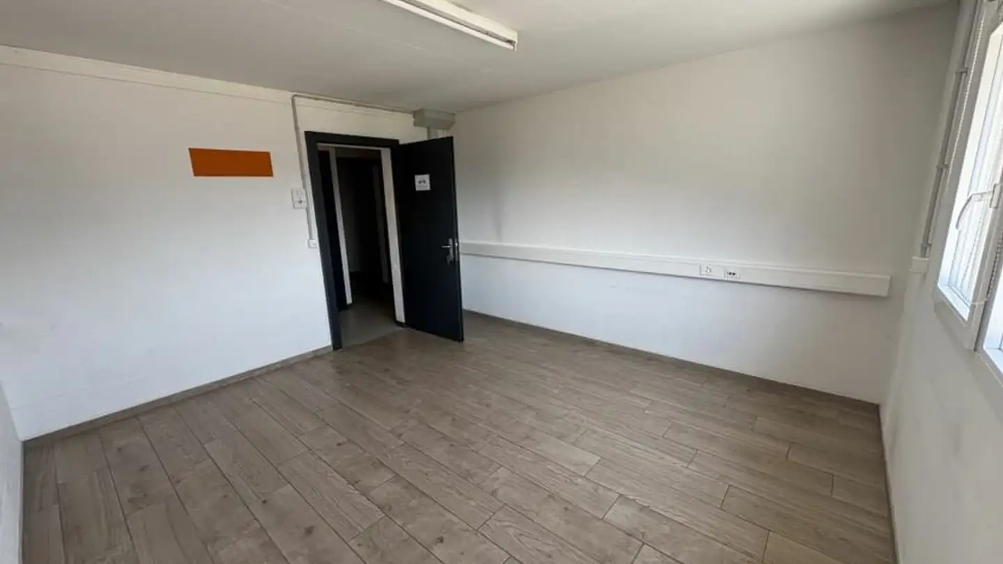 Gewerbe mieten - Rue de l'Eglise 19, 1955 St-Pierre-de-Clages - Foto 2