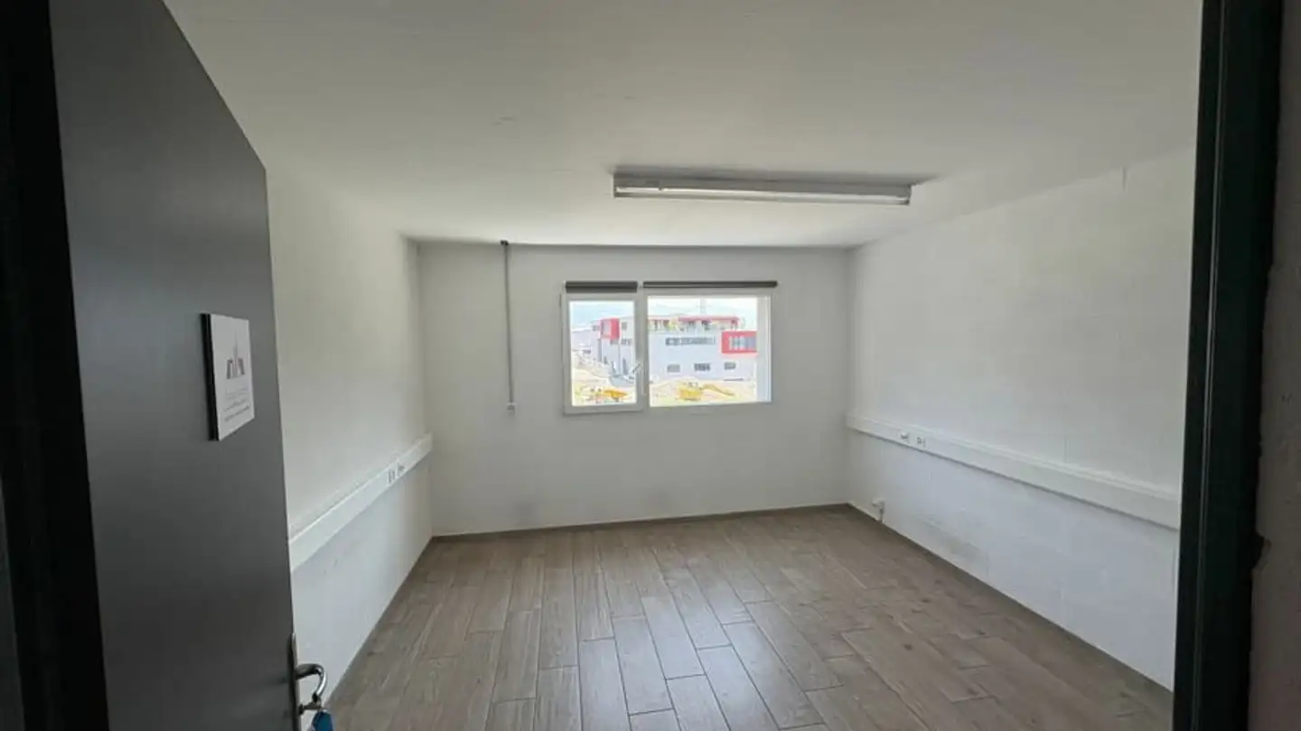 Gewerbe mieten - Rue de l'Eglise 19, 1955 St-Pierre-de-Clages - Foto 3