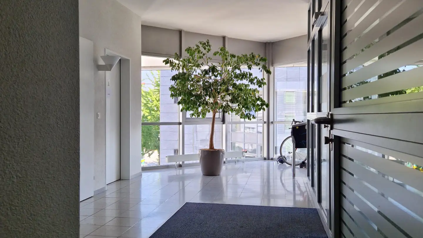 Office space for rent - Schaffhauserstrasse 121, 8302 Kloten - Photo 2